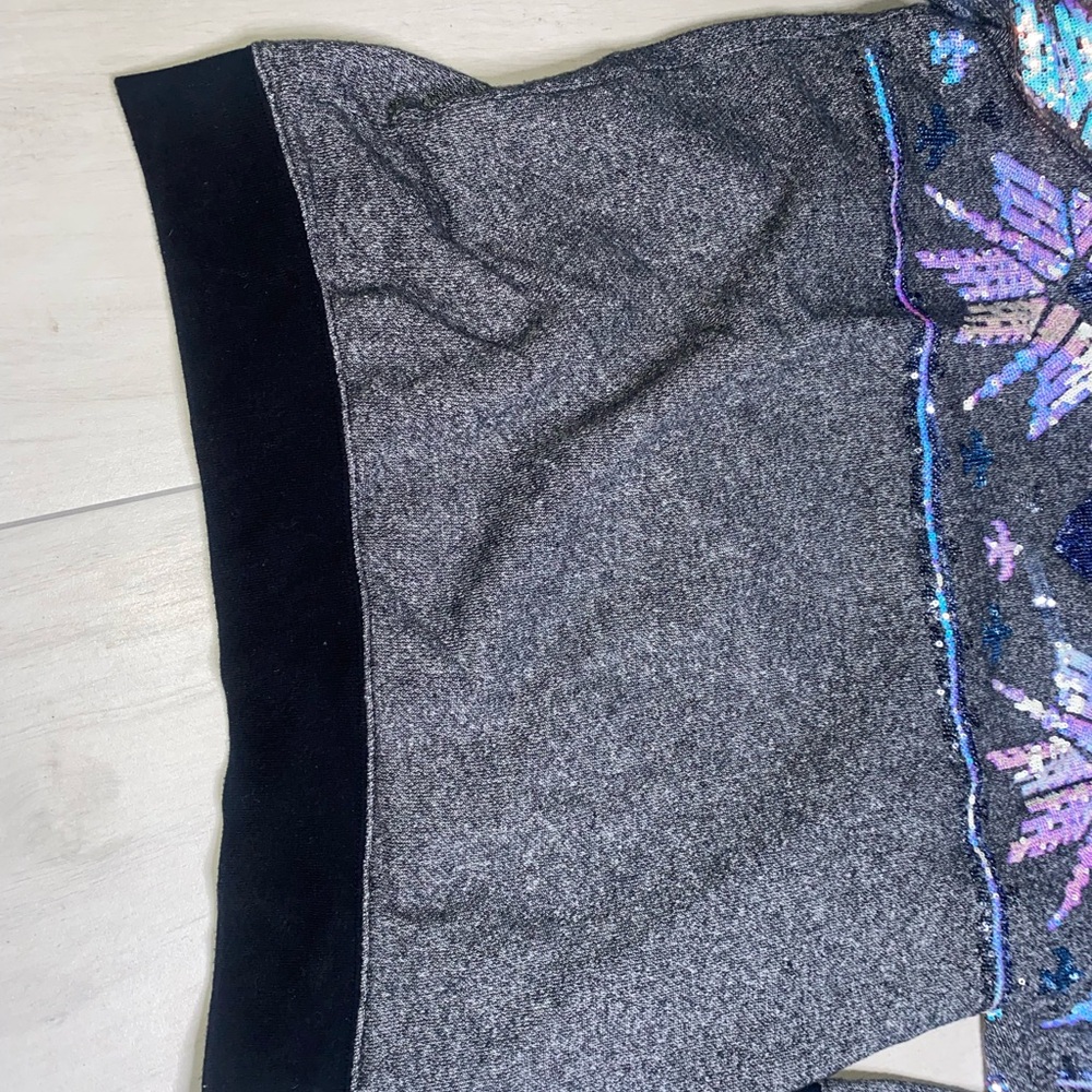 Victoria's Secret Pink Gray Sequin Top - Picture 4 of 8